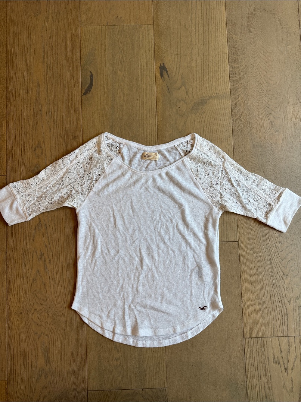 Hollister White Lace-Sleeve Scoop Neck Top